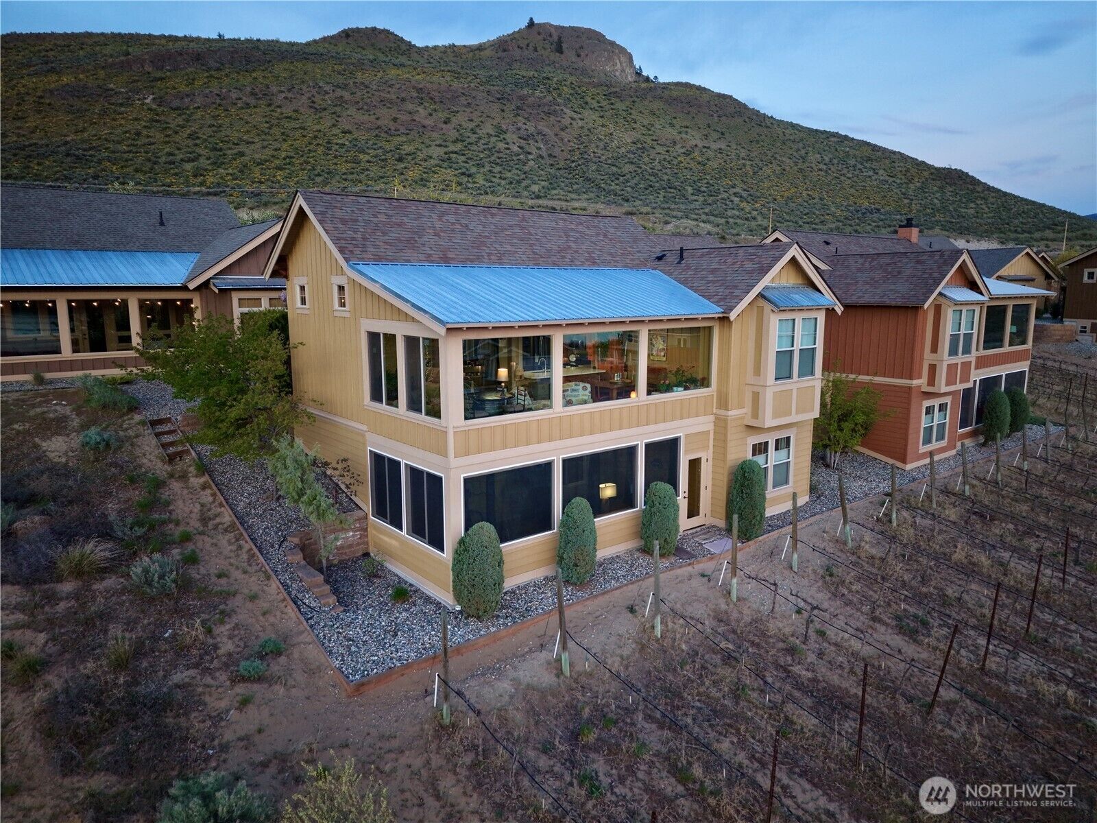 Property Photo:  122  Village Way  WA 98844 