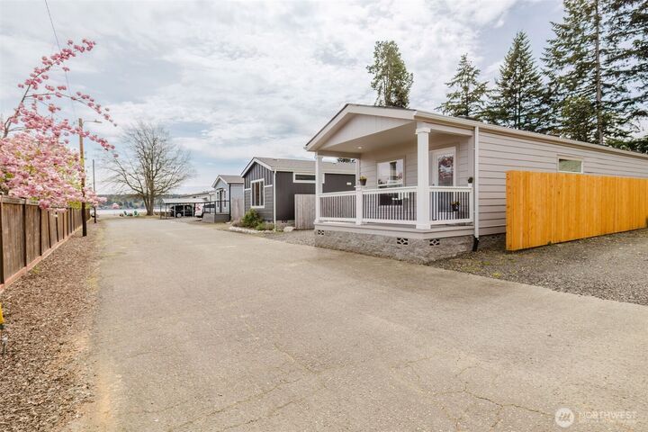 Property Photo:  60 NE Kappert Cove Road  WA 98528 