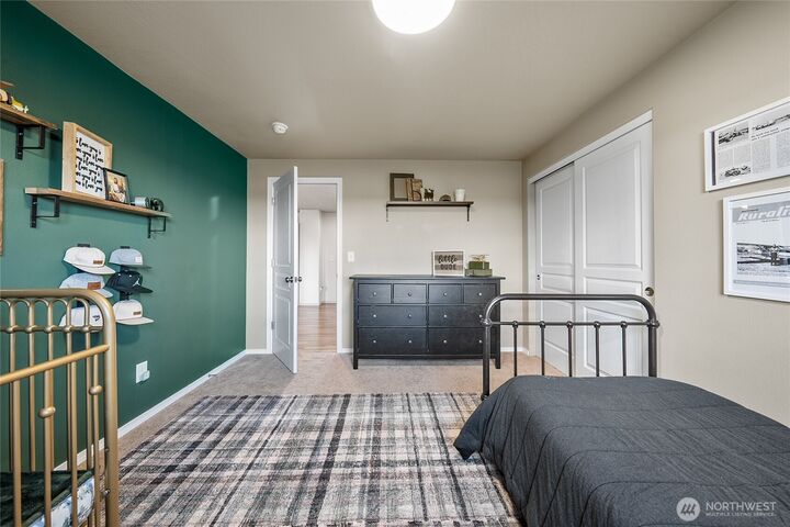 Property Photo:  728 S Lakeland  WA 98837 