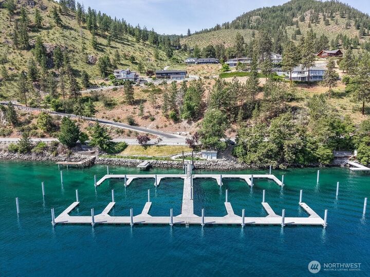 Property Photo:  4124  Lakeview Place  WA 98816 
