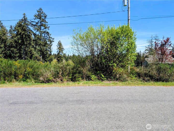 Property Photo:  2501  195th Avenue SW  WA 98349 