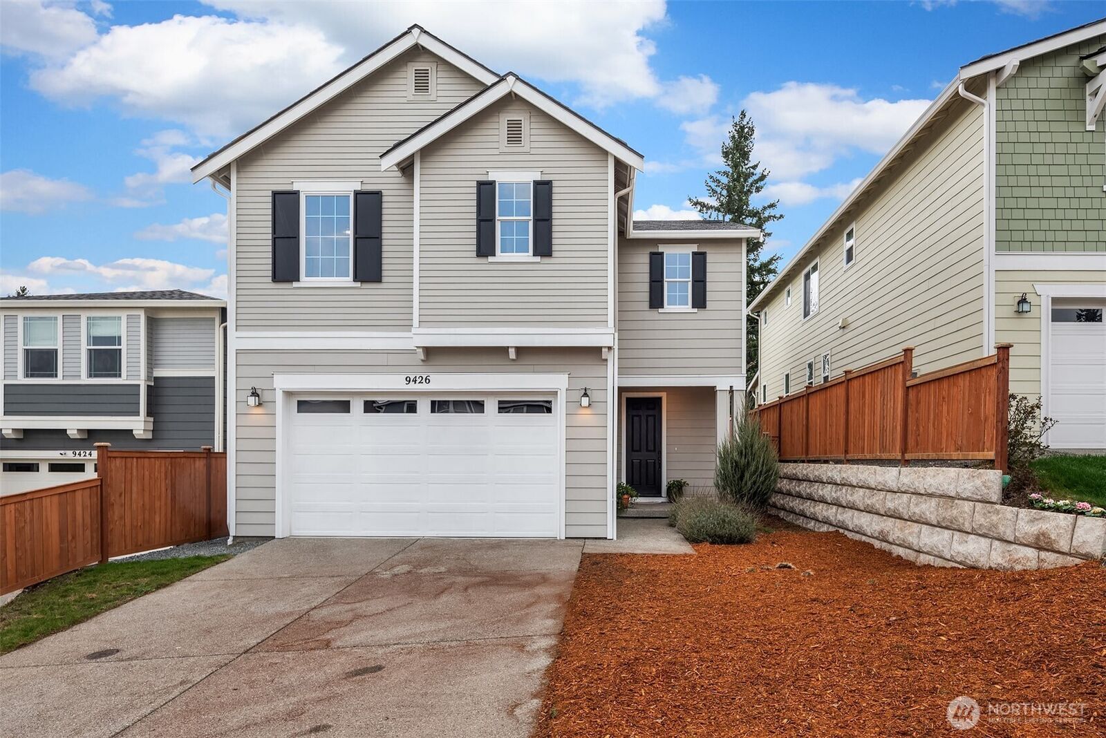 Property Photo:  9426 S 237th Street  WA 98031 
