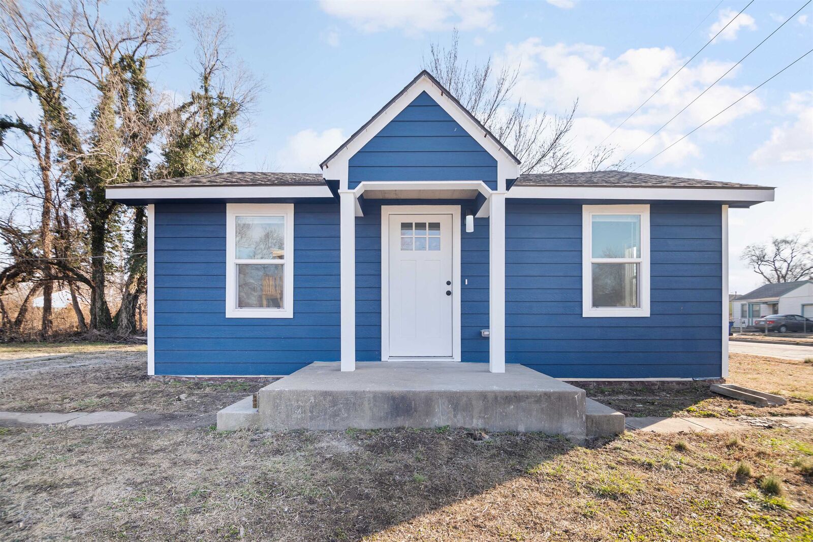 Property Photo: 2601 E 11th St N KS 67214