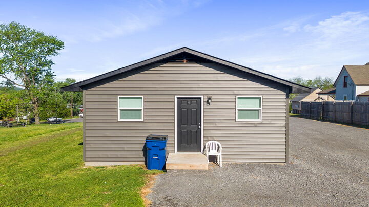 Property Photo:  555 Wildwood Avenue SE  TN 37311 