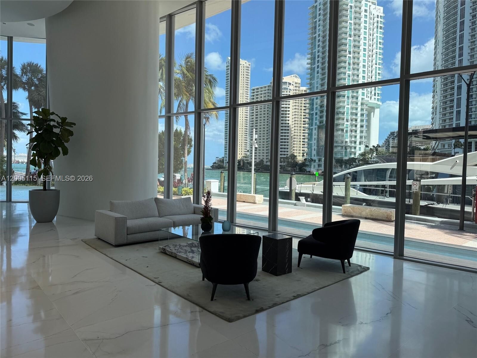 Property Photo:  300 Biscayne Blvd Way 1002  FL 33131 