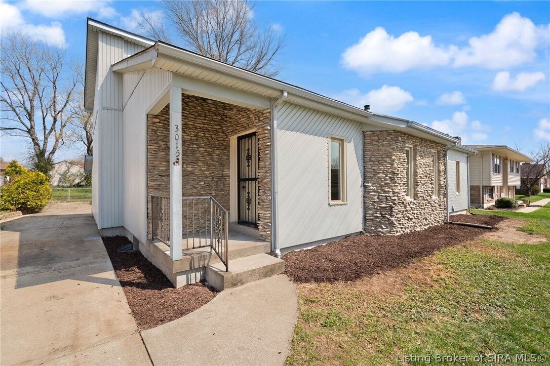 Property Photo:  3015 Creek Ridge Drive  IN 47150 