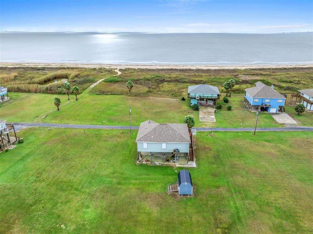 Property Photo:  132 Pelican Beach Dr Drive  LA 70631 