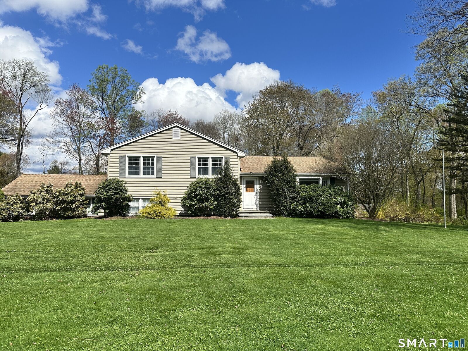Property Photo:  65 Gate Ridge Road  CT 06612 