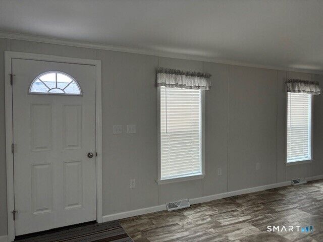 Property Photo:  7 Breezy Lane  CT 06460 