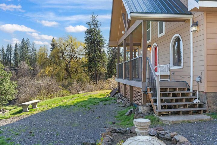 Property Photo:  6721 W Greenwood Rd  WA 99224 