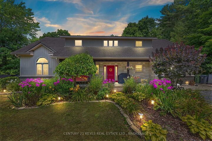 211 Fitzsimmons Road — photo 1