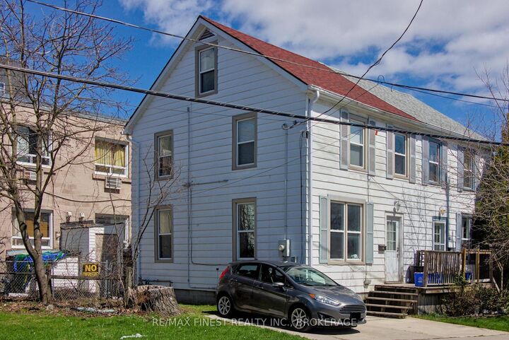 Property Photo: 43 Durham Street ON K7L 1J2
