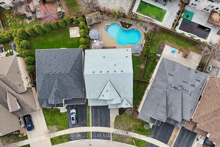 Photo de la propriété:  3400 Liptay Avenue  ON L6M 0M8 