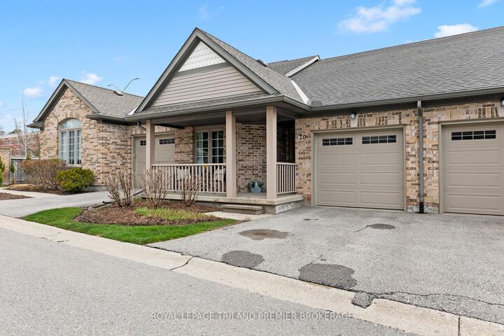 Property Photo: 215 North Centre Road 20 ON N5X 4E3