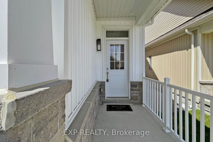 Property Photo: 10 Palmira Drive ON L0E 1R0