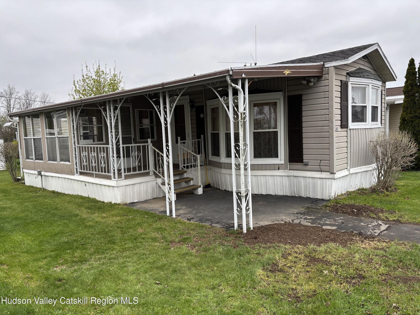 Property Photo: 3459 U.s. 9 NY 12534