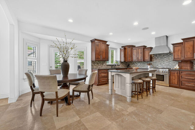 Property Photo: 8230 Deer Run Way UT 84405