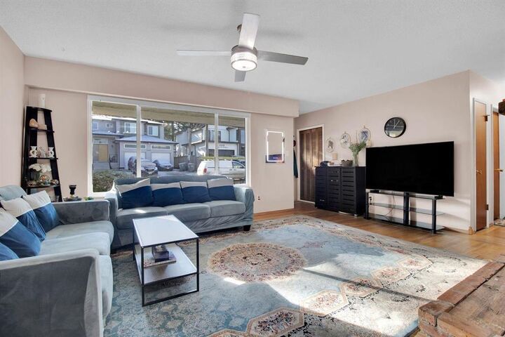 Property Photo: 12533 99A Avenue BC V3V 2R6