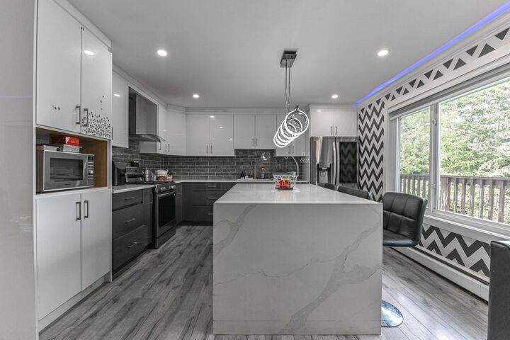 Property Photo: 2802 Upland Crescent BC V2T 2E9