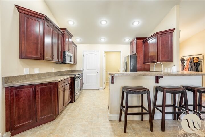 Property Photo:  2937 Providence Place  MT 59102 