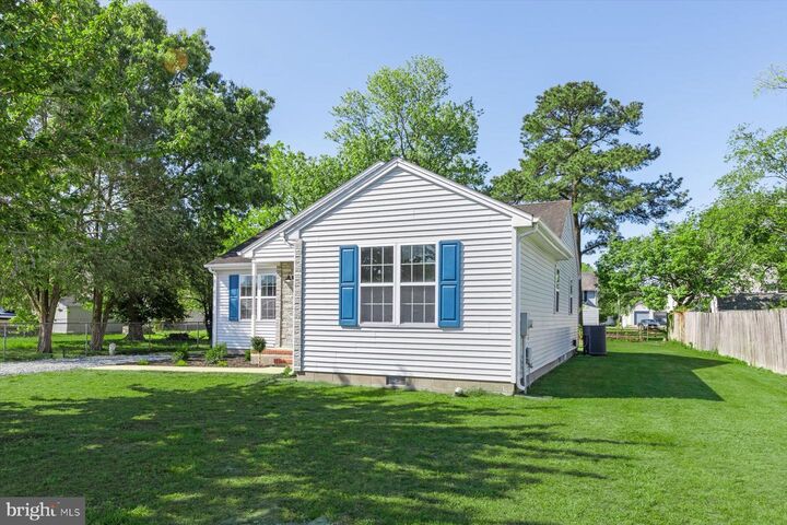 Property Photo:  210 Bradley Street  MD 21830 