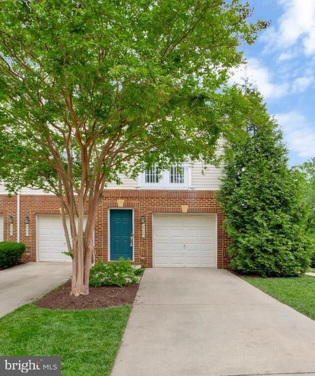 Property Photo:  2529 Briar Ridge Lane 2529  MD 21113 