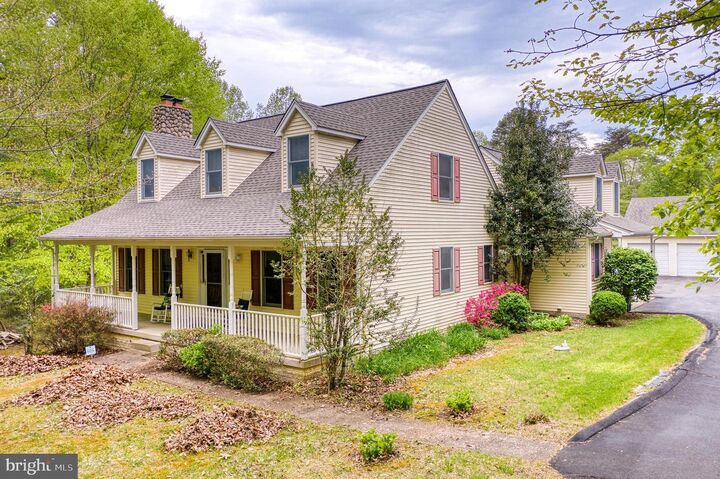 Property Photo:  2356 Wildwood Circle  VA 20106 