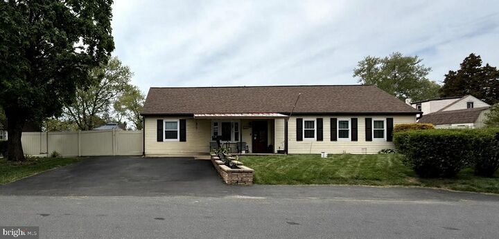 Property Photo:  1654 Forrest Avenue  PA 19053 