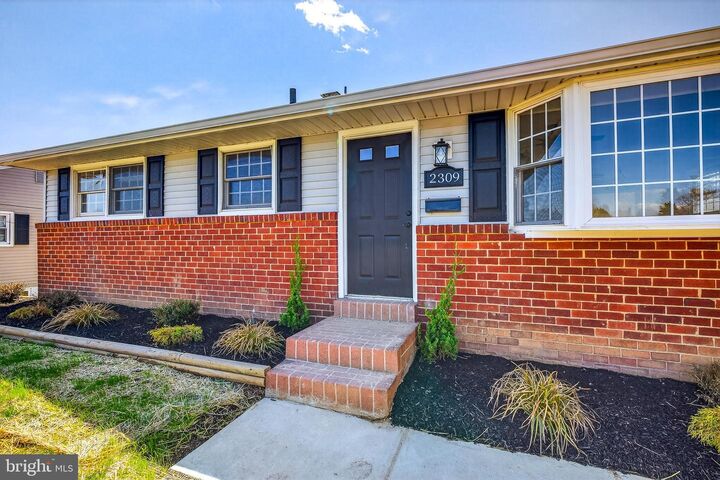 Property Photo:  2309 Alister Drive  DE 19808 