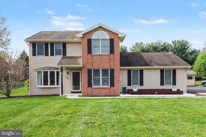 Property Photo:  204 Burnt House Road  PA 17015 