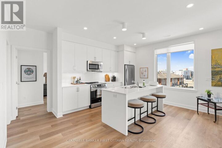 Property Photo: 3000 Tawadina Street 302 ON K1K 5B4