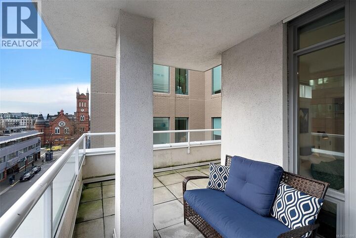 Property Photo:  732 Broughton Street 404  BC V8W 3E9 