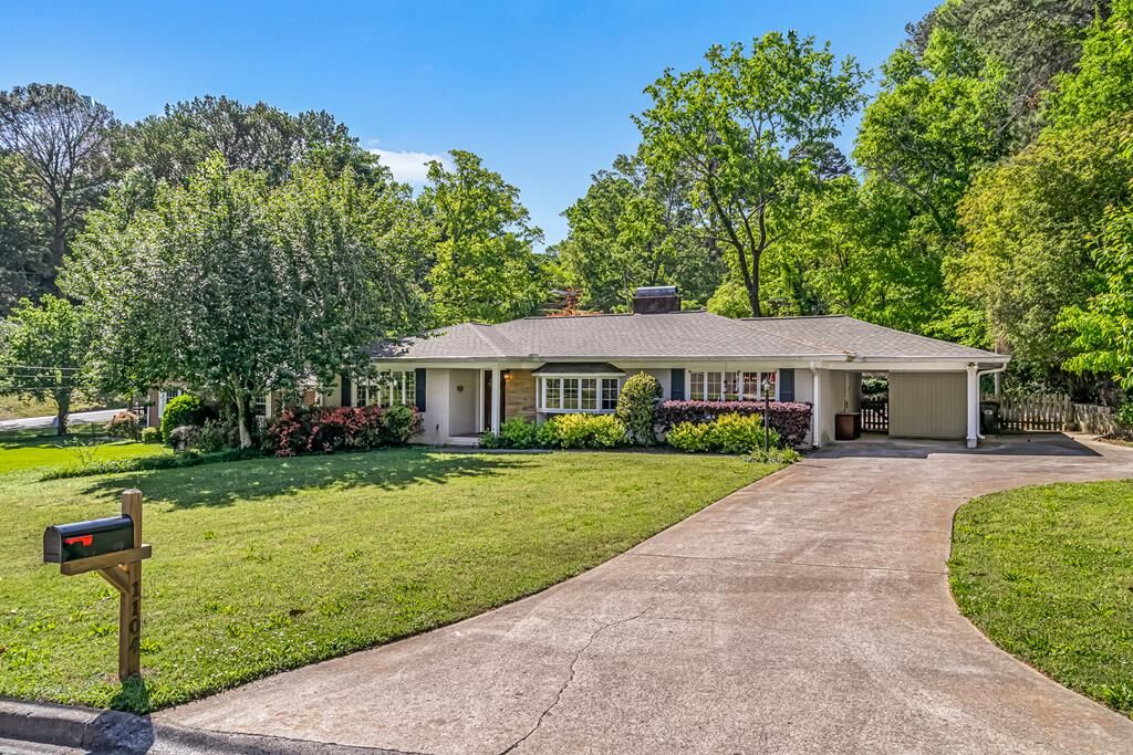 Property Photo:  1104 Linden Drive  GA 30720 
