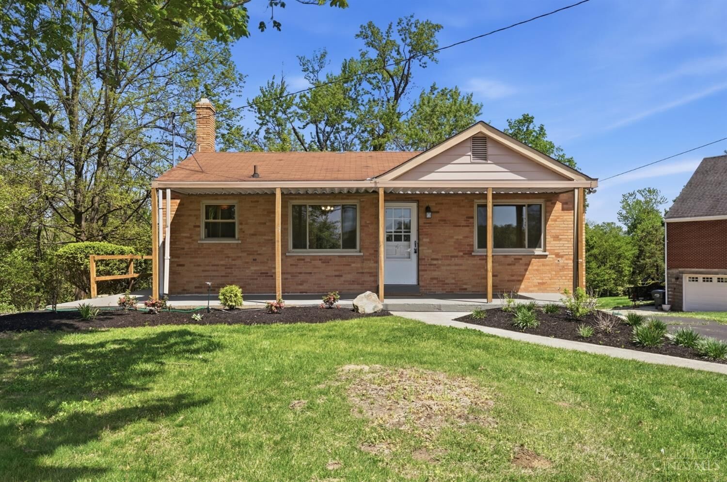 Property Photo:  4190 Ebenezer Road  OH 45248 