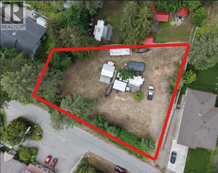 60 Kingsley Road — photo 1