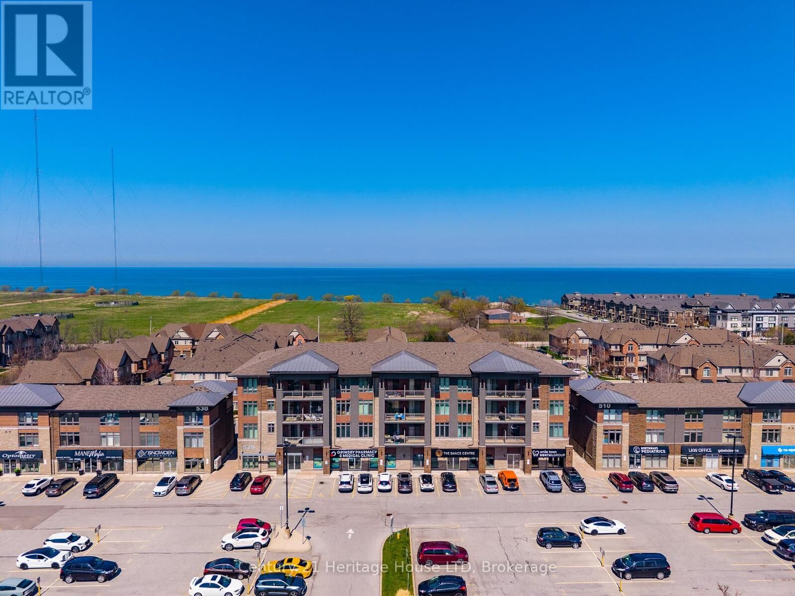 Property Photo:  520 North Service Road 402  ON L3M 0C9 