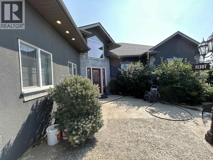 Photo de la propriété:  11307 109 Street  BC V1J 6W3 