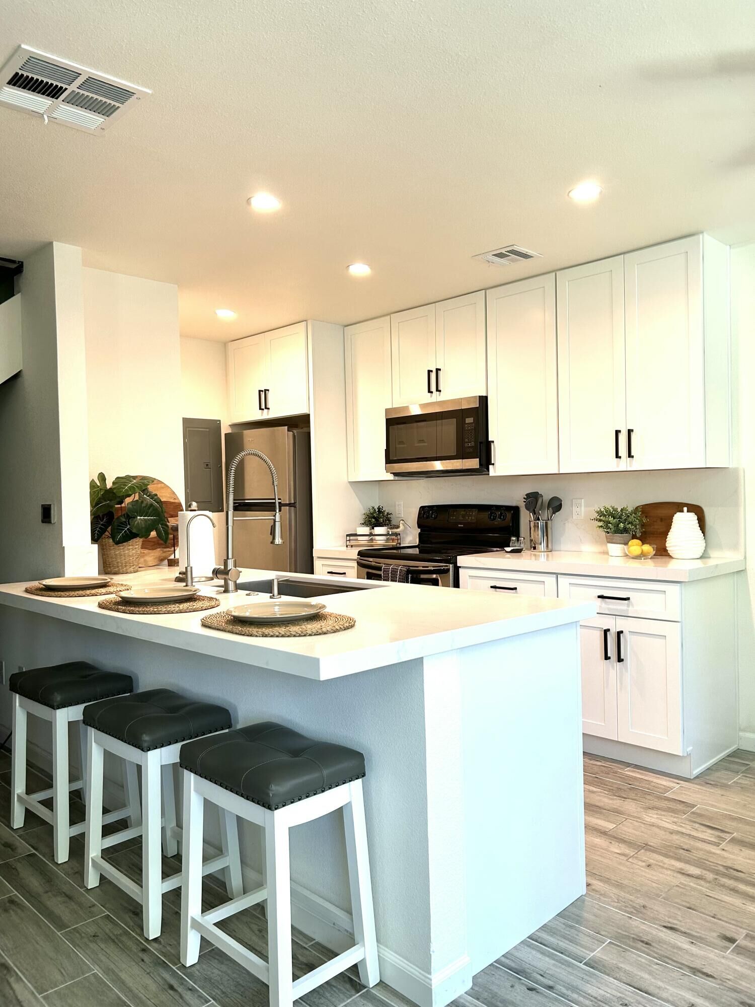 Property Photo:  72619 Thrush Road 2  CA 92260 