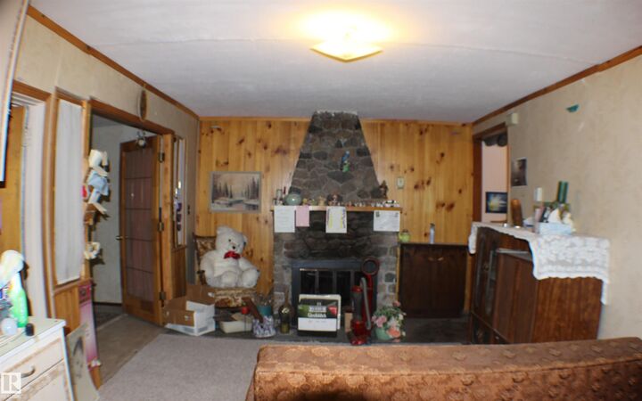 Property Photo: 620 Lakeside Point(E) AB T7Z 2T5
