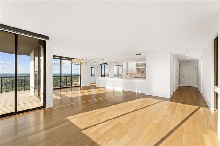 Property Photo: 3481 Lakeside Drive NE P206 GA 30326