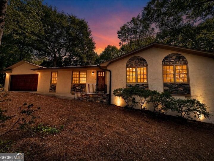 Property Photo:  2304 Rolling Acres Court  GA 30094 