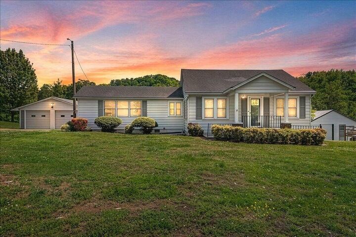 Property Photo:  917 Central Avenue  TN 37303 