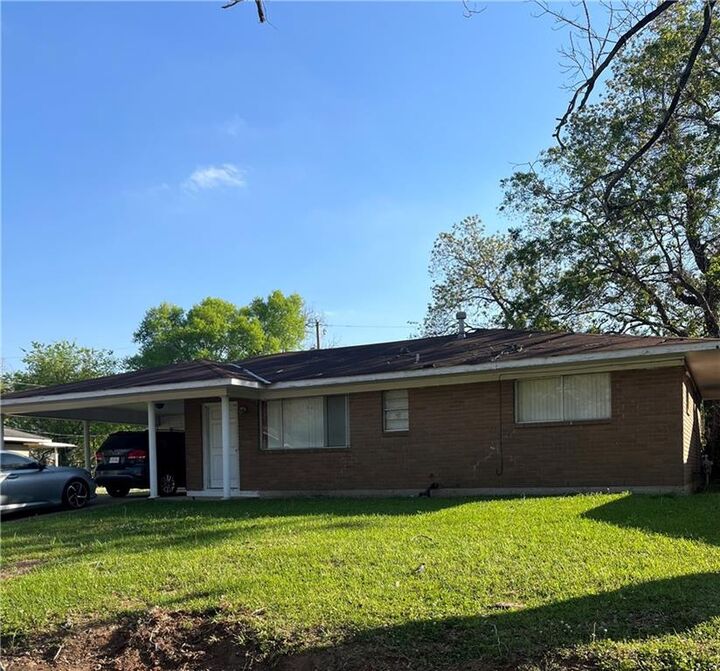 Property Photo:  5412 Lacassine Drive  LA 71301 