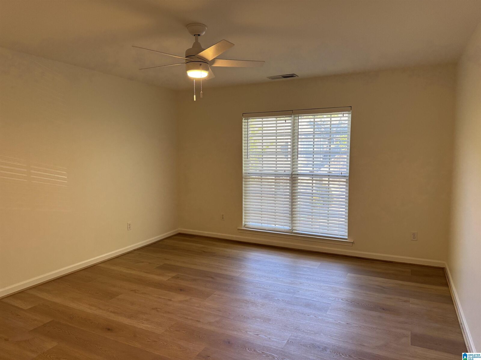 Property Photo:  521 Reach Drive  AL 35242 