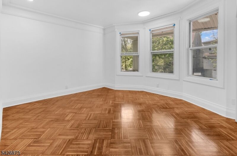 Property Photo:  44 Farley Ave 3  NJ 07108 