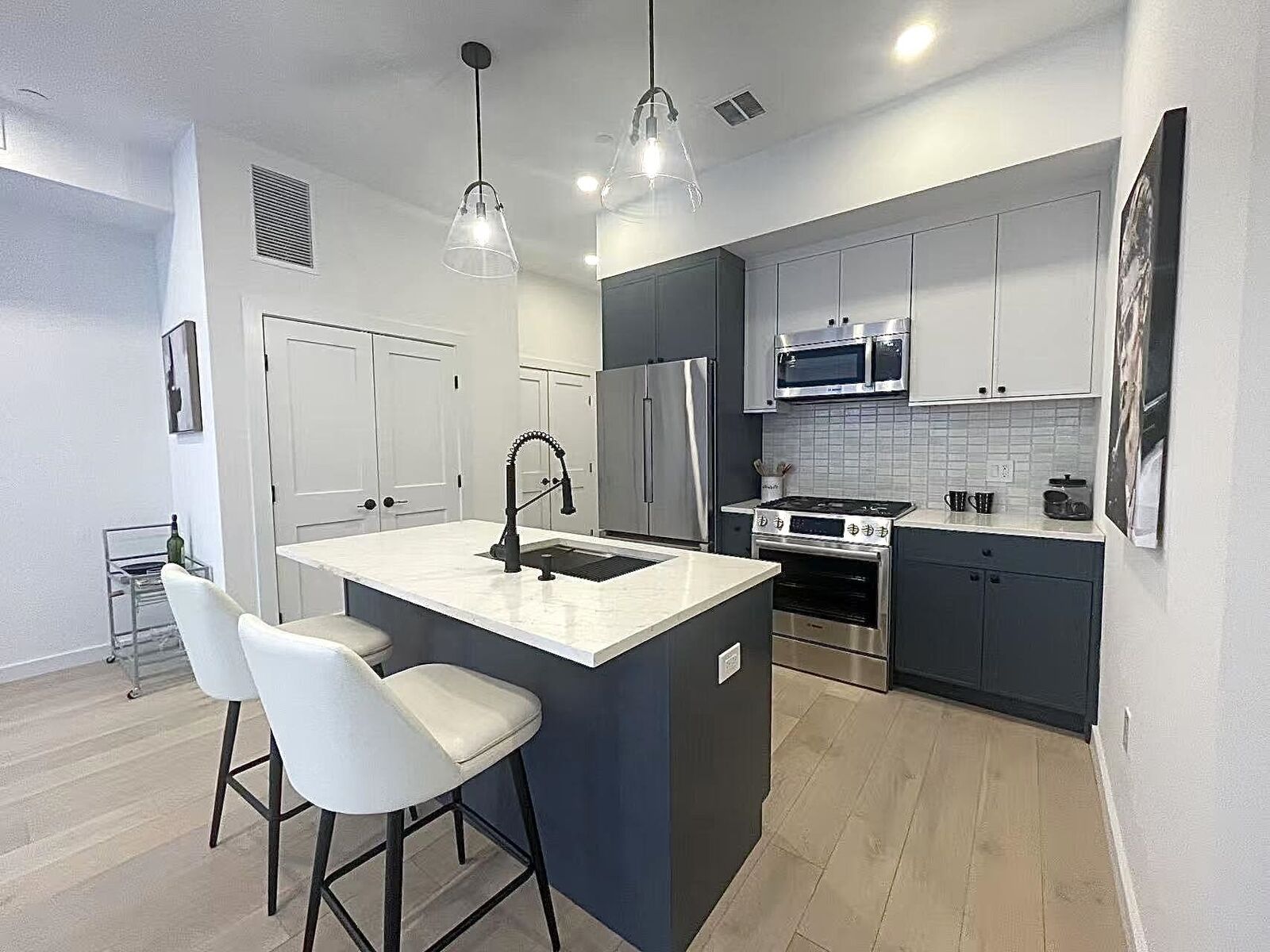 Property Photo:  425 3rd St 215  NJ 07302 