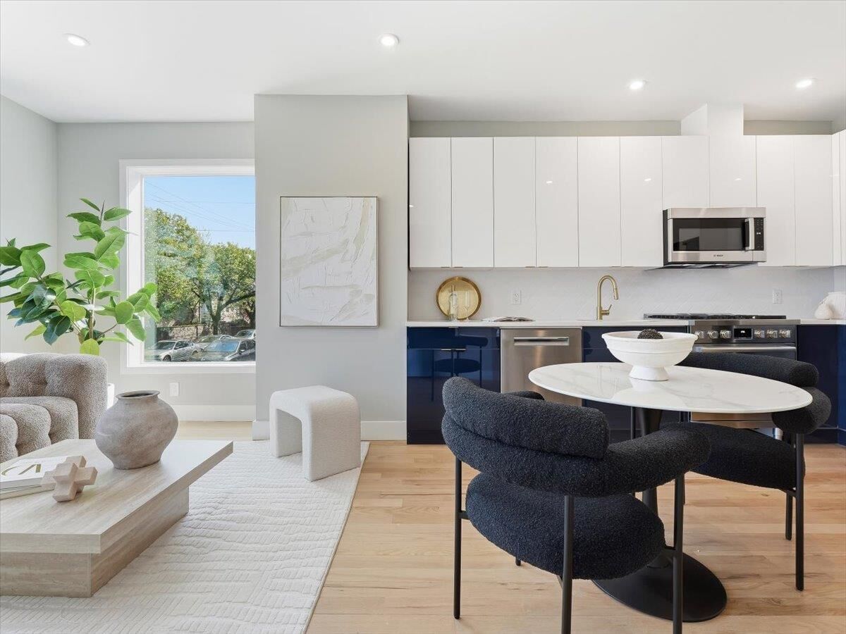 Property Photo:  437 Ogden Ave 1L  NJ 07307 