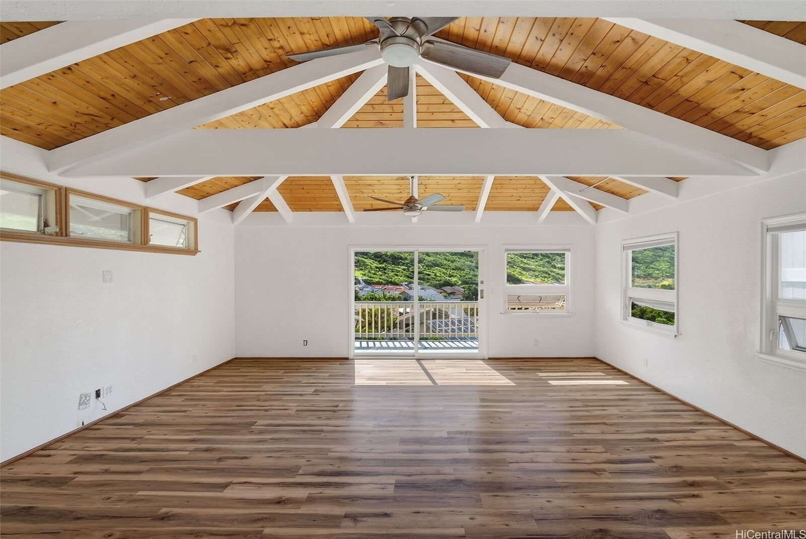Property Photo: 829 Kealahou Street HI 96825