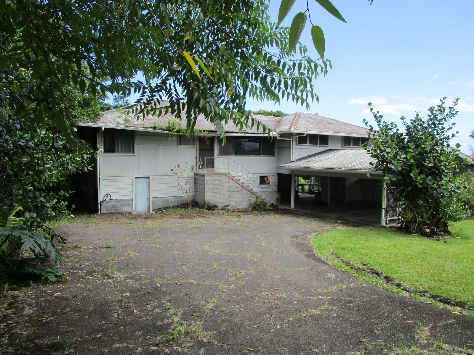 Property Photo:  98 Ainako Ave  HI 96720 