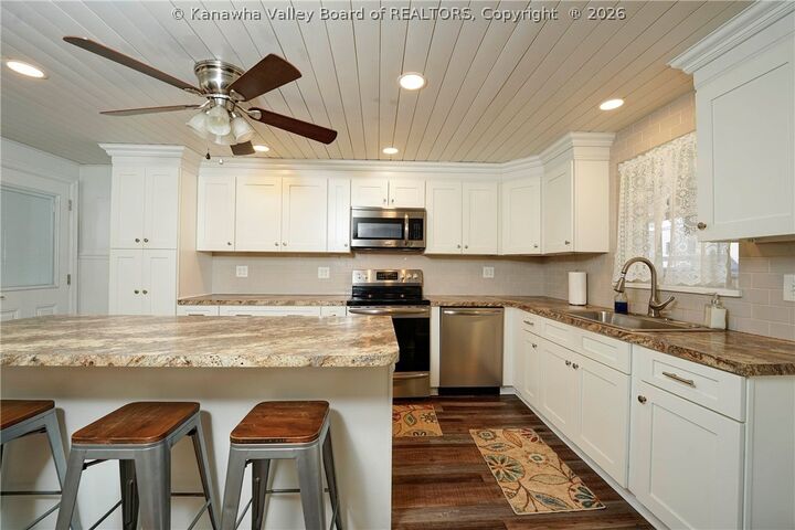 Property Photo:  127 Main Avenue  WV 25143 